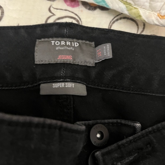 torrid Pants - Plus size 18T Torrid Black Super Soft Jegging Waistband 3 buttons.